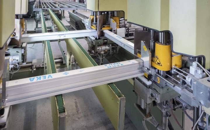 Fabrication de menuiserie PVC et alu  Creusot