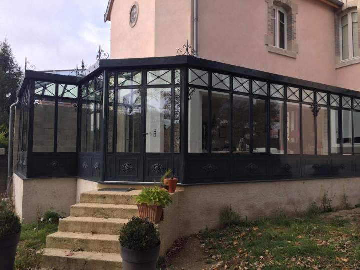 Vérandas lumineuses et sur mesure